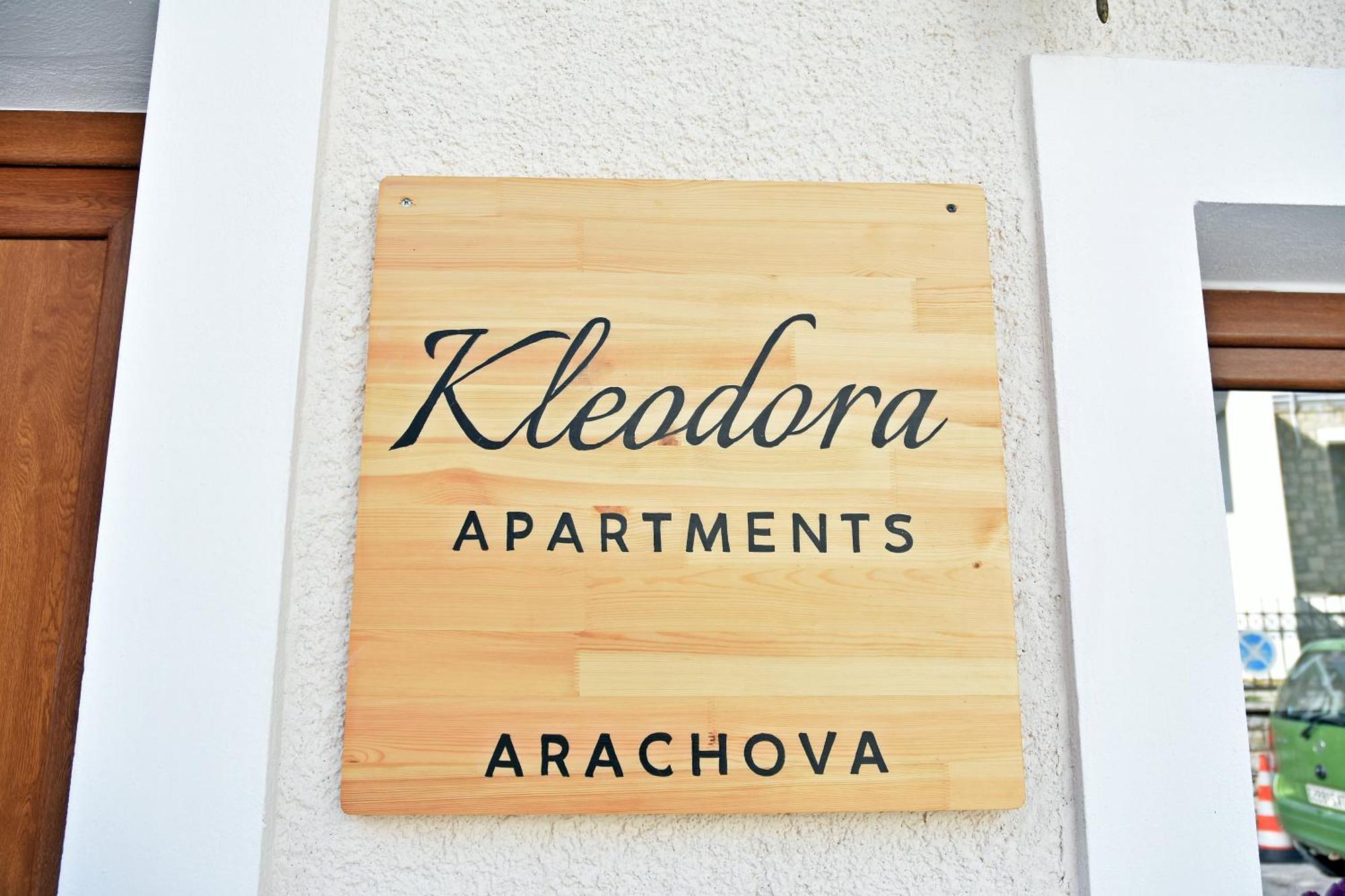 Kleodora Apartments Αράχωβα Εξωτερικό φωτογραφία